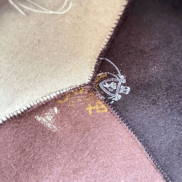 1950s Feathered Wool Pillbox Hat | Brown & Cream | “Winner” Equestrian Tag 22.5” - Picture 12 of 12